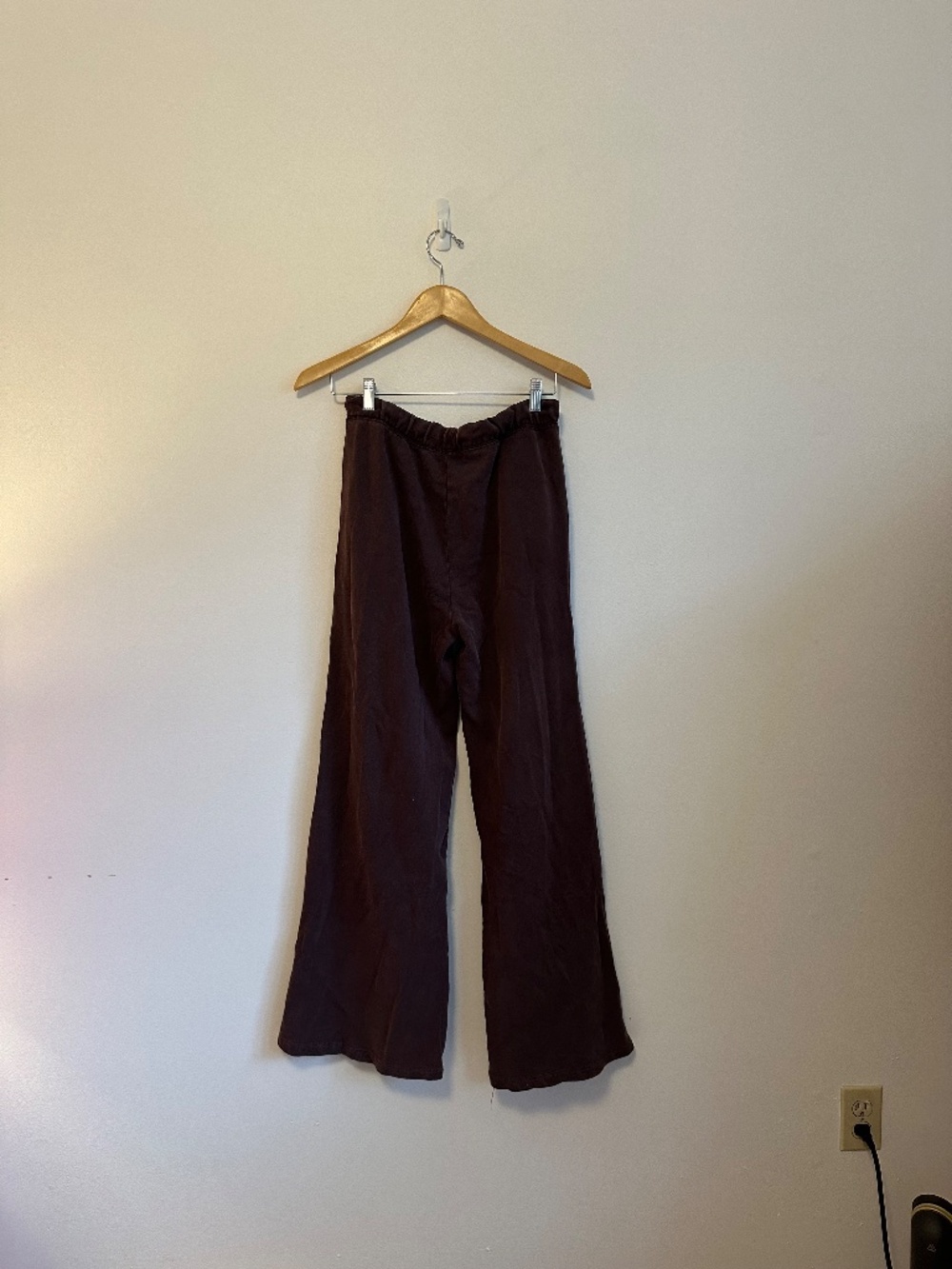 Z Supply NWT Hunter Knit Sweatpants in Chocolate Cherry | Size Small - Picture 7 of 12